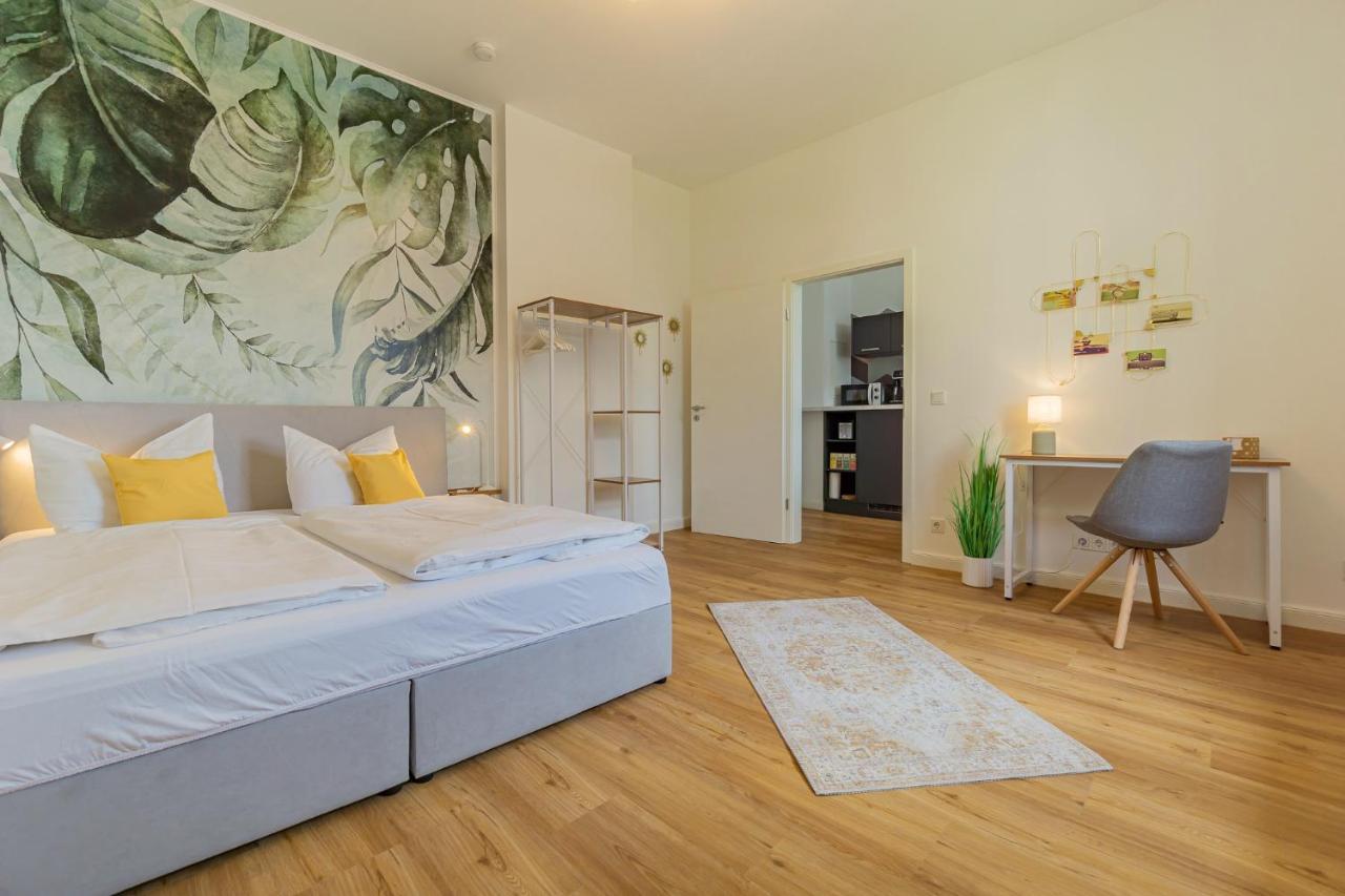 Modernes Apartment - Zentral, Ruhig, Wlan, Netflix, Kueche, Schreibtisch, Parkplatz, Waschtrockner Cottbus Extérieur photo