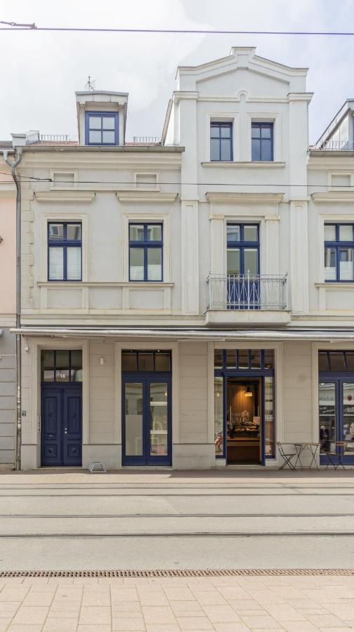 Modernes Apartment - Zentral, Ruhig, Wlan, Netflix, Kueche, Schreibtisch, Parkplatz, Waschtrockner Cottbus Extérieur photo