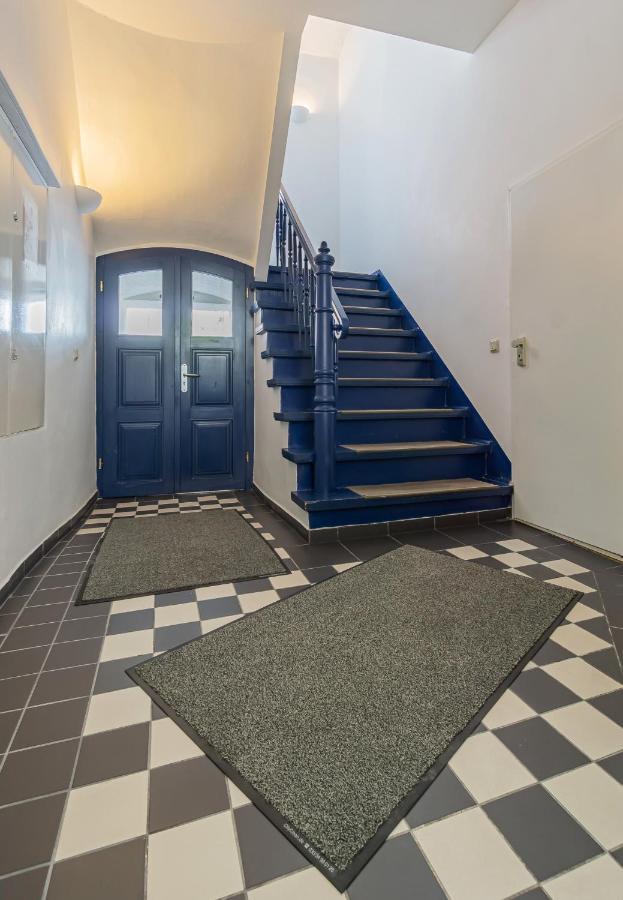 Modernes Apartment - Zentral, Ruhig, Wlan, Netflix, Kueche, Schreibtisch, Parkplatz, Waschtrockner Cottbus Extérieur photo